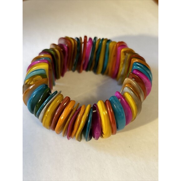 Dyed sea shell stretch bracelet heavy duty - Picture 2 of 4